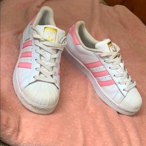 Adidas Sneakers